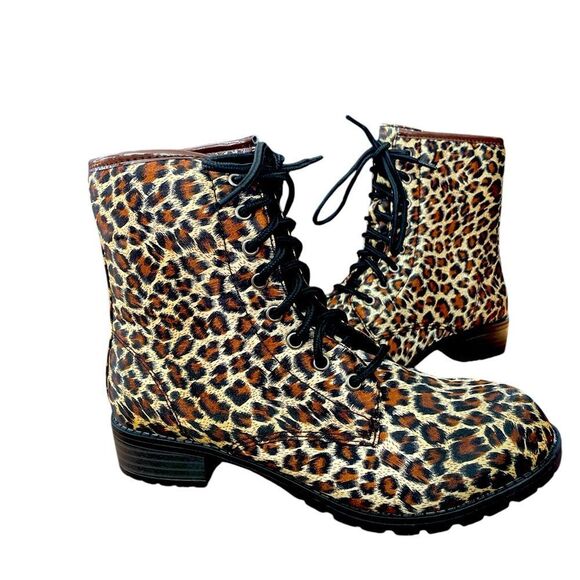 KALLI Leopard Women Size 11 Combat Boots Low Heel Mid Calf Lace Up New - Picture 1 of 6